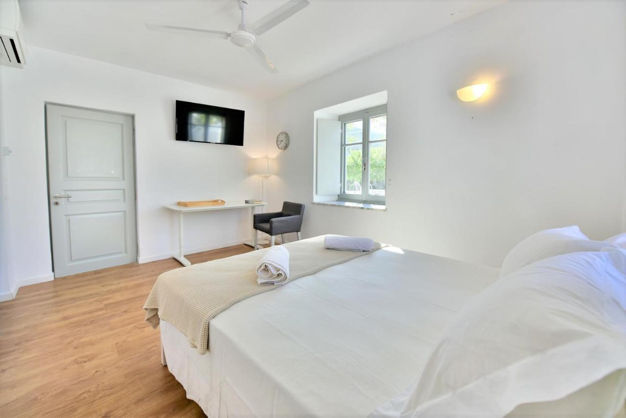 Villa Loukia Đảo Hydra Ngoại thất bức ảnh